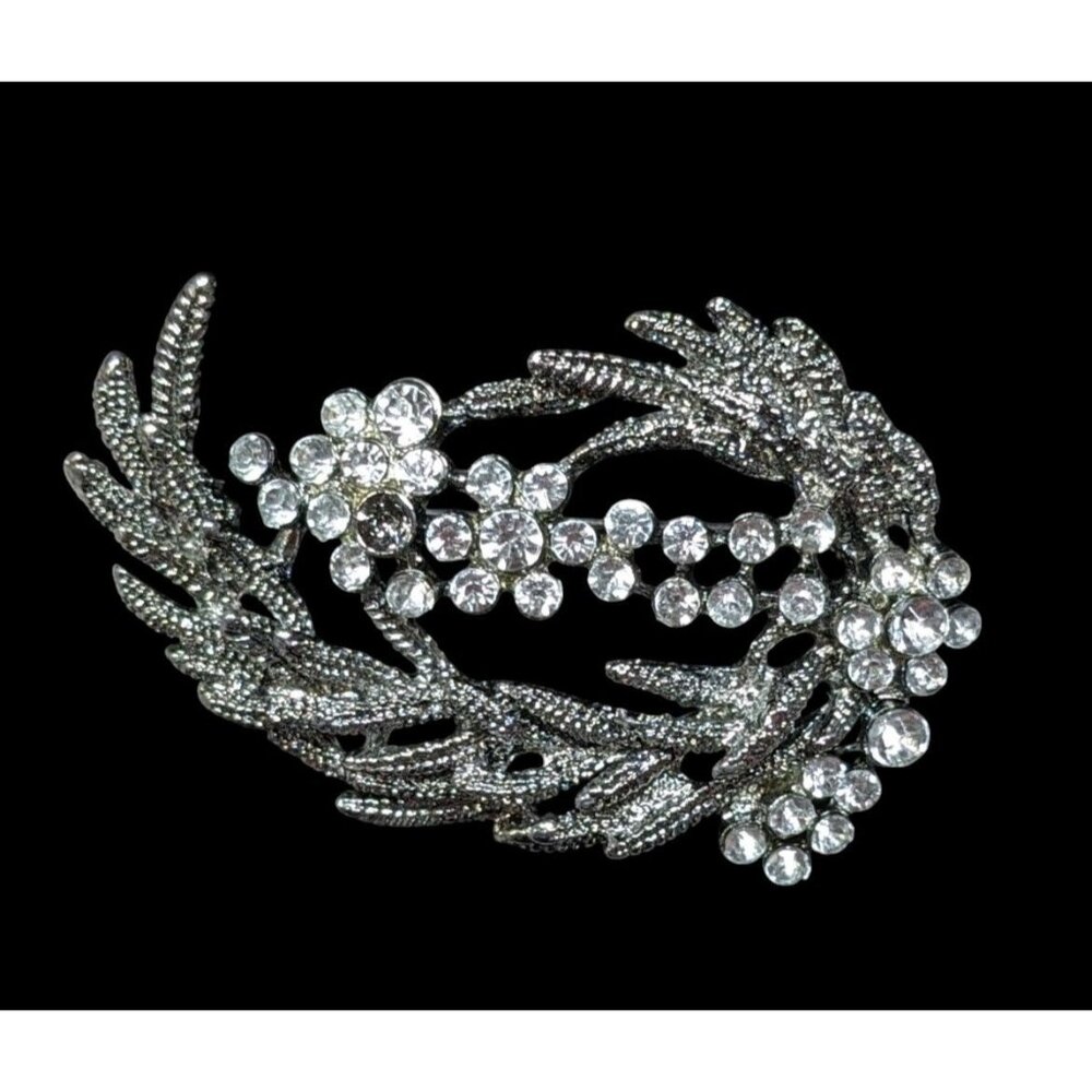 Vintage Floral Elven Fairycore Silver Tone Brooch With Rhinestone Accents